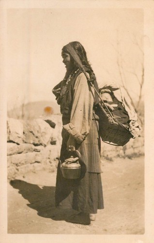 Unknown lady peasant girl - /,